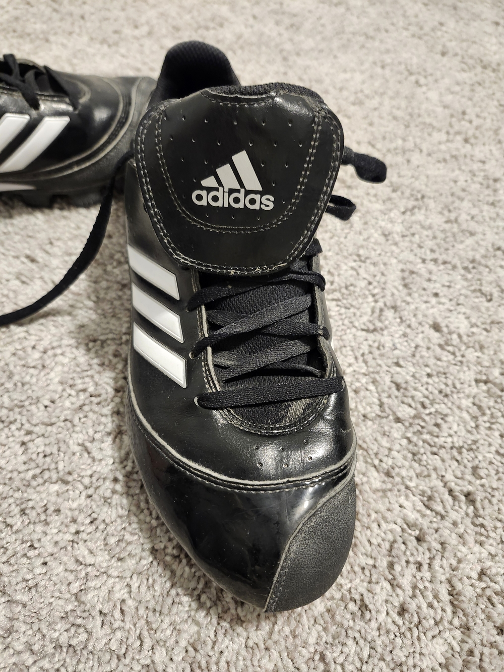 Adidas Cleats Size 8.5 Black and White Athletic Soccer Modern New Clean